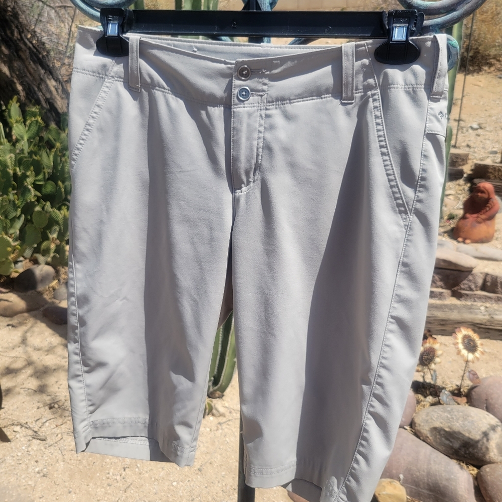 Columbia Omni Wick Beige Shorts